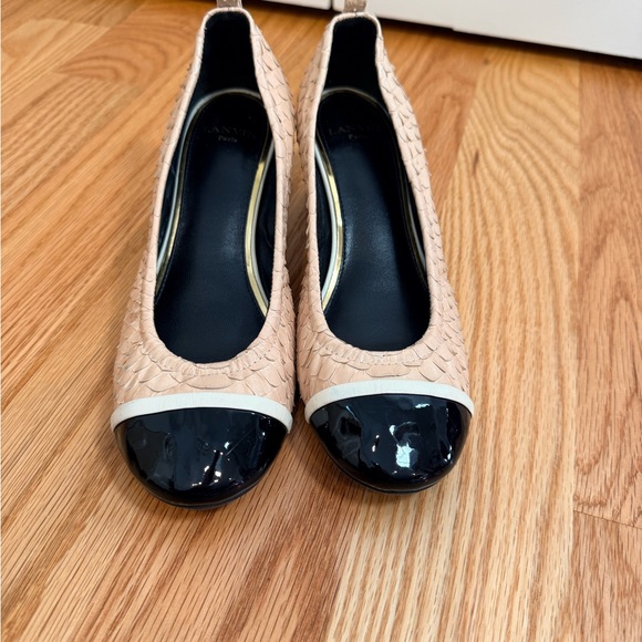 Lanvin Nude Beige Ballet Flats with Black Patent Cap Toe - Picture 3 of 12